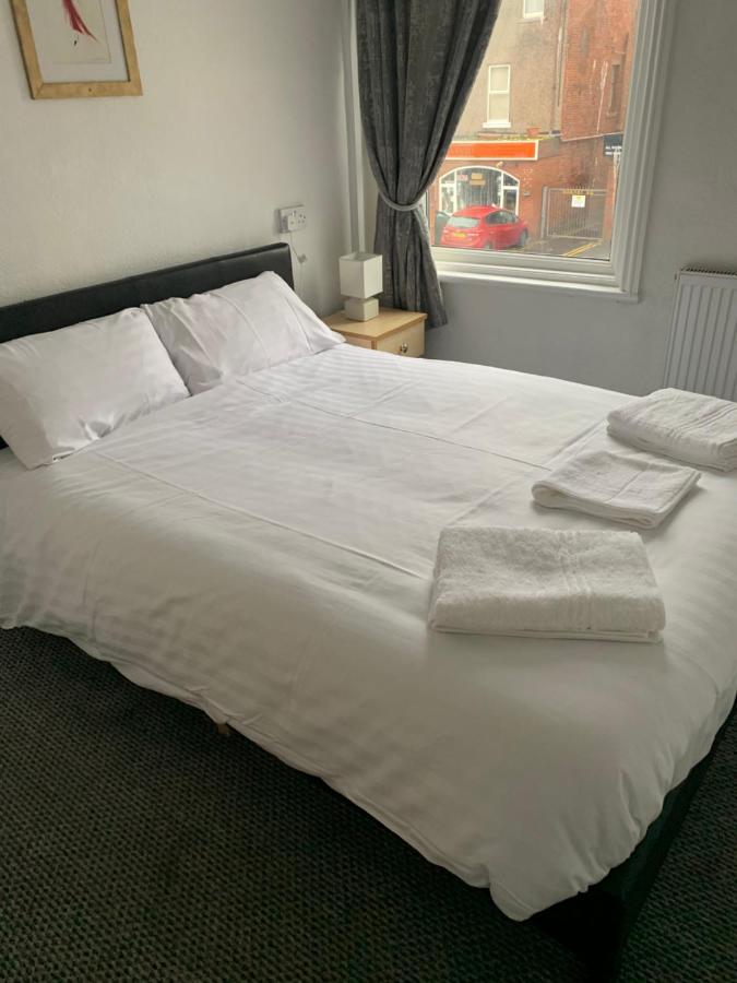 Cadeby Lodge Blackpool Bagian luar foto