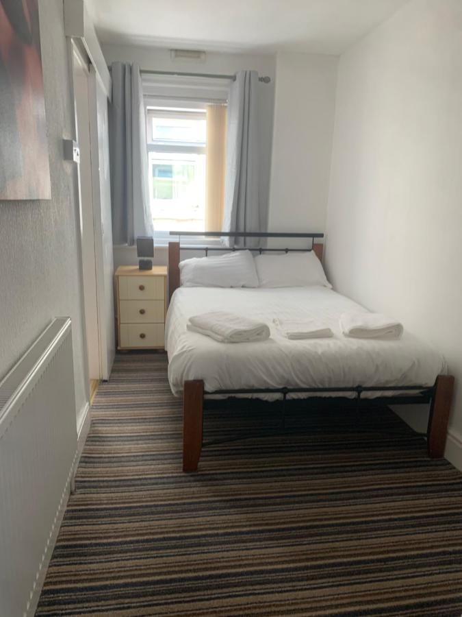 Cadeby Lodge Blackpool Bagian luar foto
