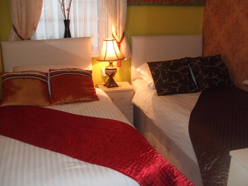Cadeby Lodge Blackpool Bagian luar foto